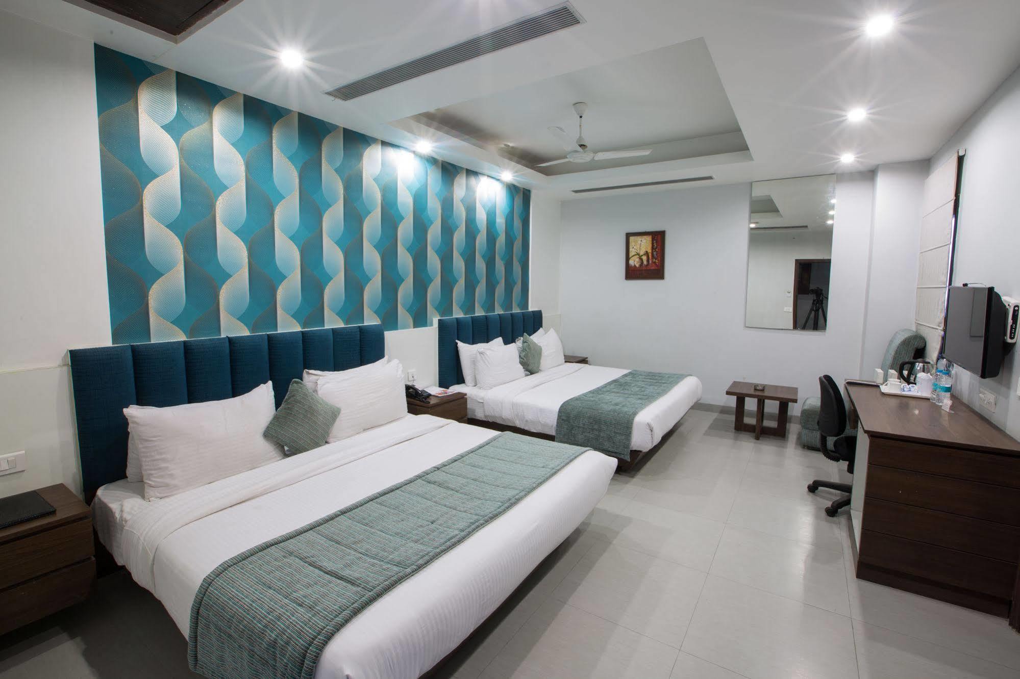 Hotel Narula'S Aurrum Amritszár Kültér fotó