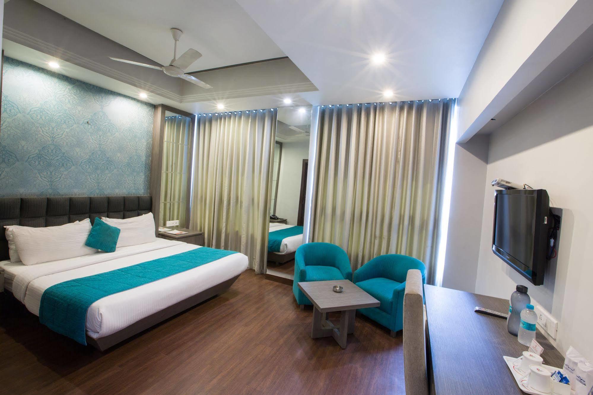 Hotel Narula'S Aurrum Amritszár Kültér fotó