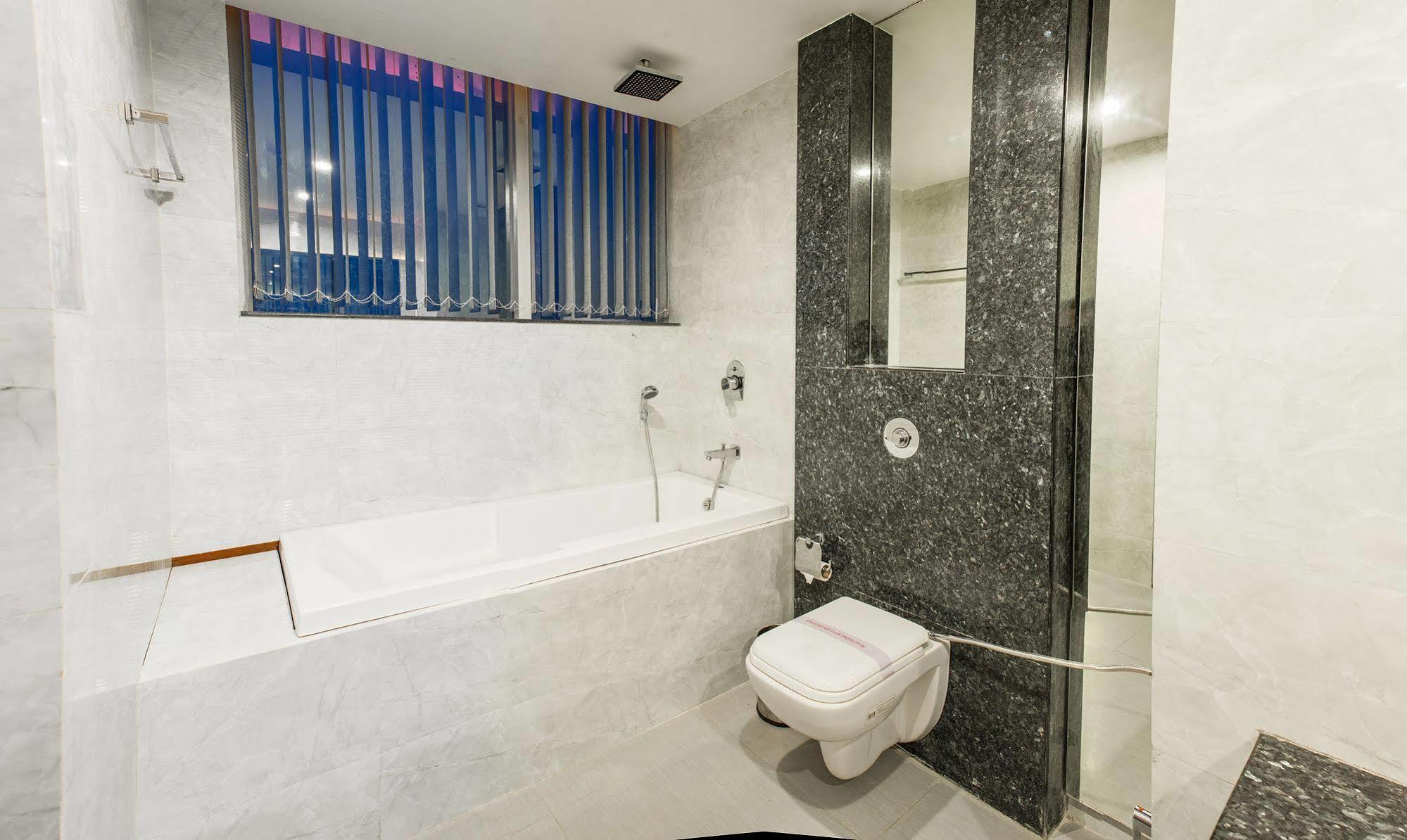 Hotel Narula'S Aurrum Amritszár Kültér fotó