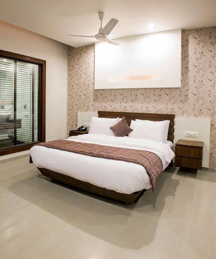 Hotel Narula'S Aurrum Amritszár Kültér fotó